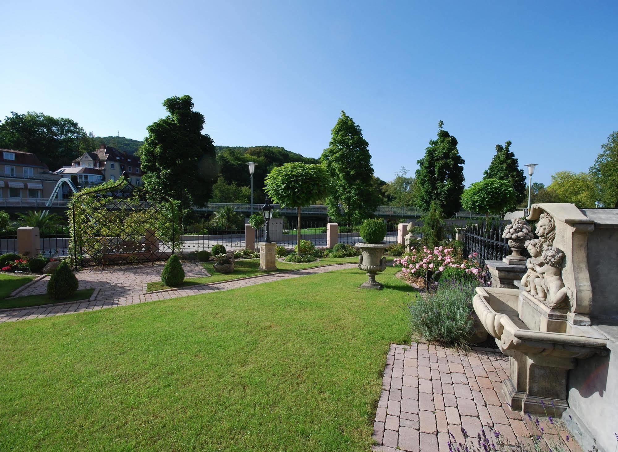 Hotel Residenz Am Rosengarten Бад Кисинген Екстериор снимка